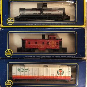 Lot of 3 Vintage AMS. Train Cars